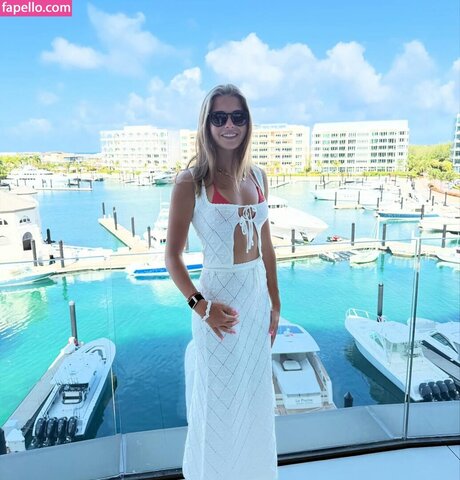 Kai Trump nudes actress photos