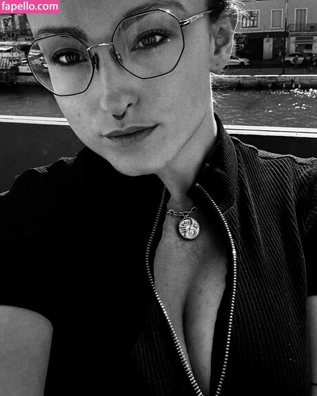 Oryvllmiee star pornographic archive