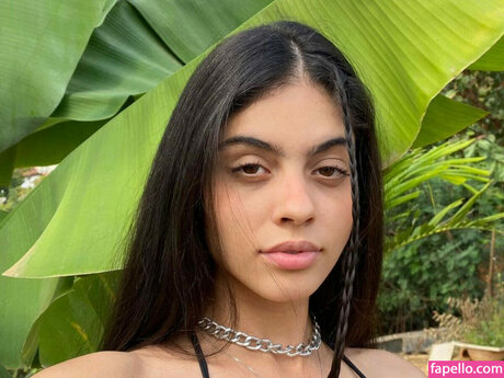 Menina Veneno model pornographic gallery