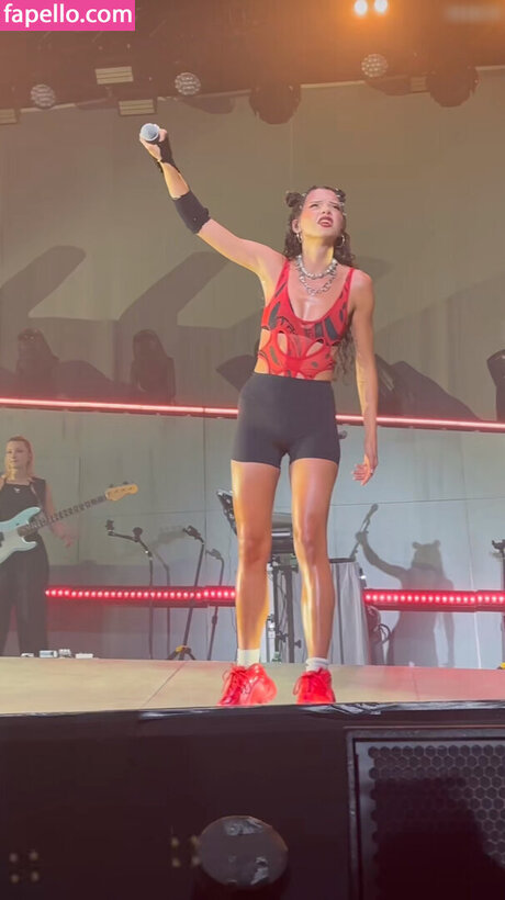 Nina Chuba star exclusive pics