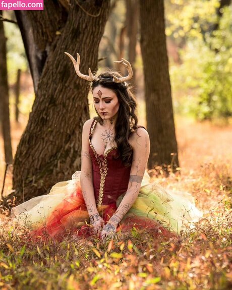 Jessthe Shire naked model picture