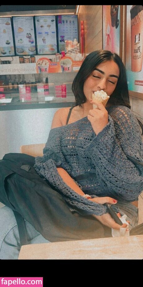 kritiii444 art actress image