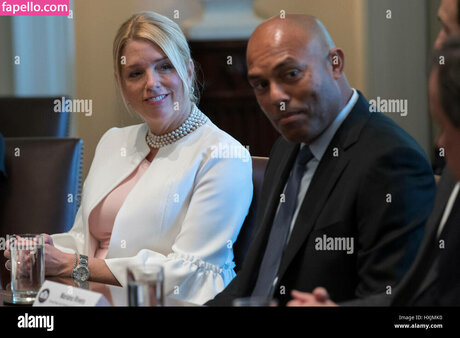 Pam Bondi exclusive actress img