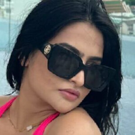 Sassy Poonam hot pornstar pic