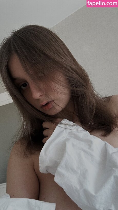 Babe bounty hot model gallery