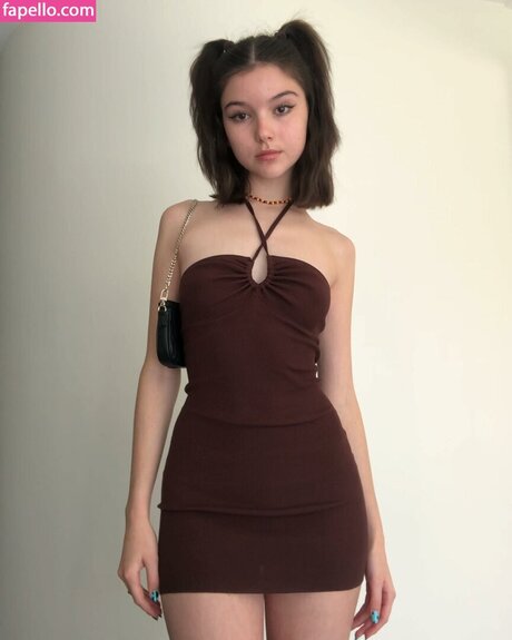 Newinsight model beautiful pic