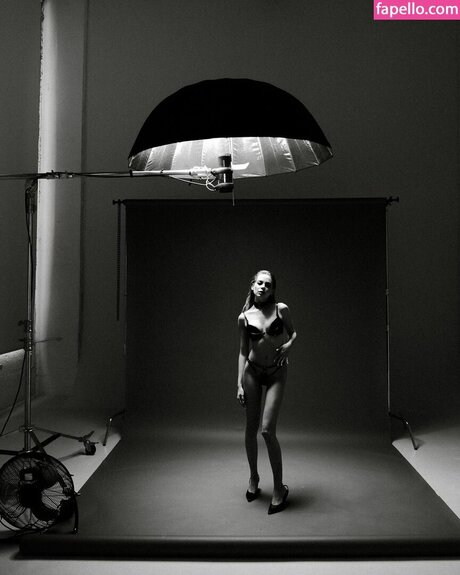 Xenaex high quality actress photo