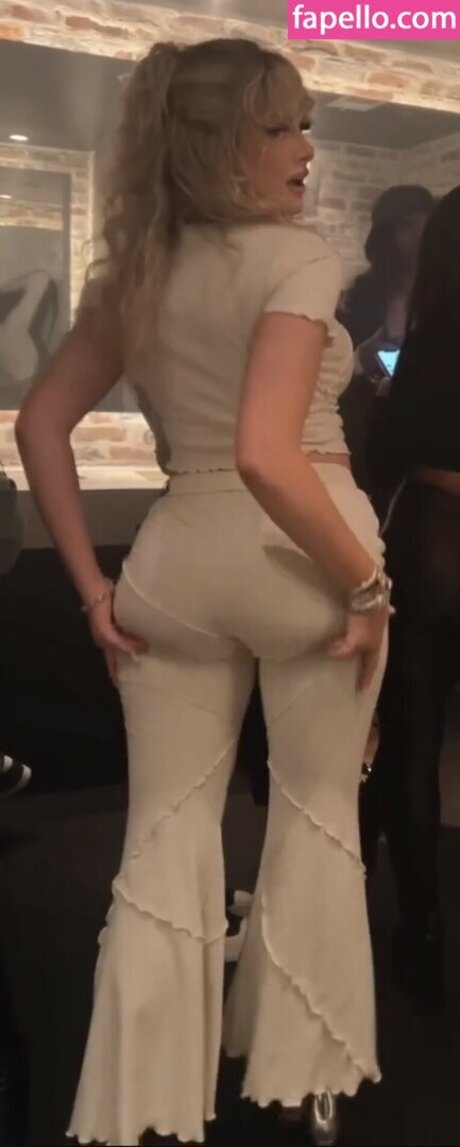 Presley Bertrand sex actress photos