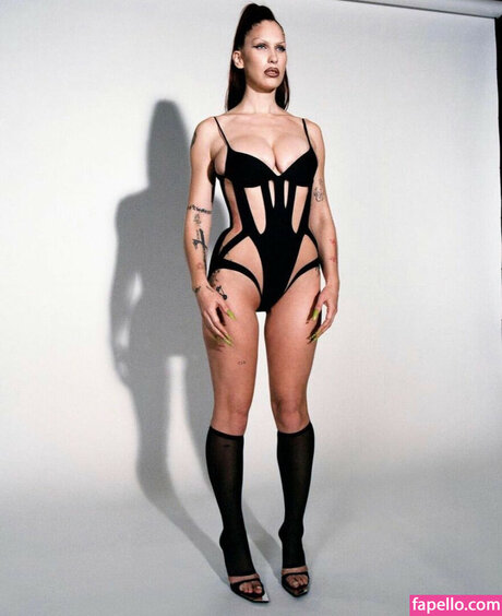 Eartheater model sex gallery