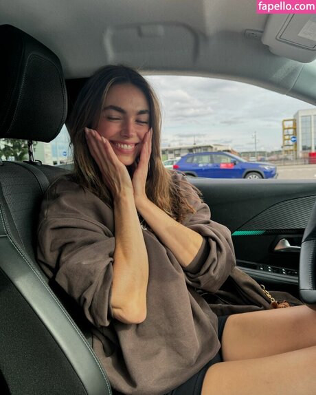 Charleen Weiss pretty model image