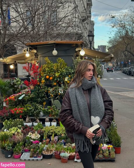 eyes onlyfans pornos images