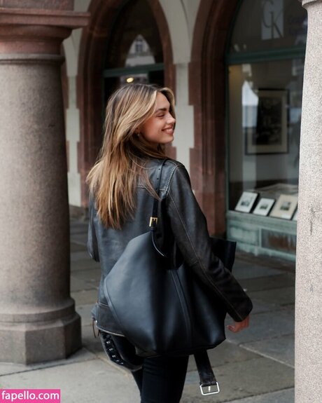 Charleen Weiss xxx actress photos