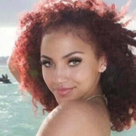 Avi babyyy free model pic