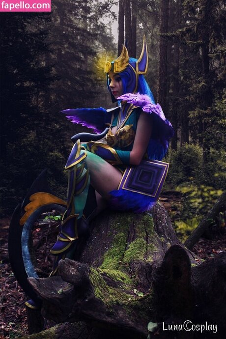 Valkyrie Diana star sexy pics