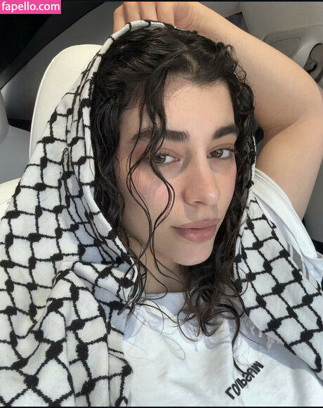 ayaattt star adult gallery