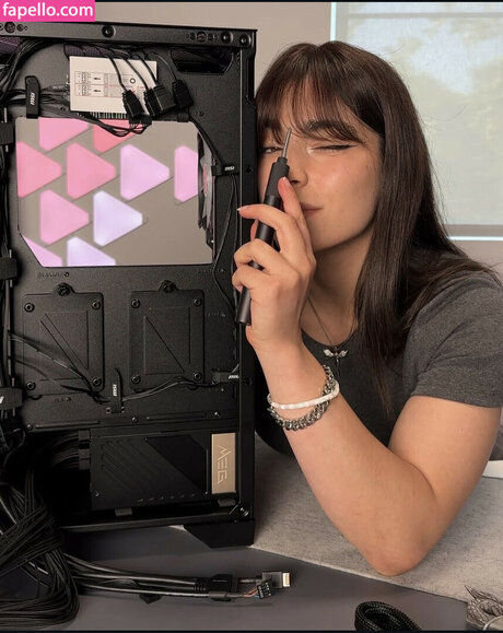 ayaattt xxx pornstar image