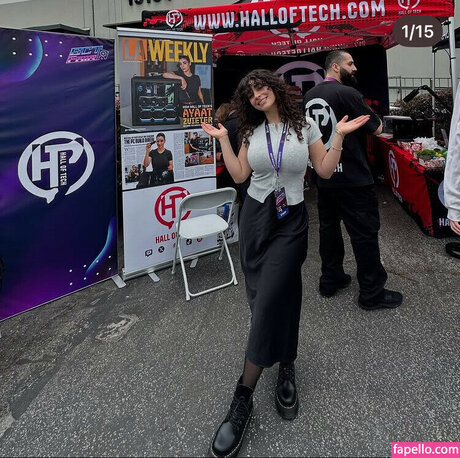 ayaattt naked pornstar pictures