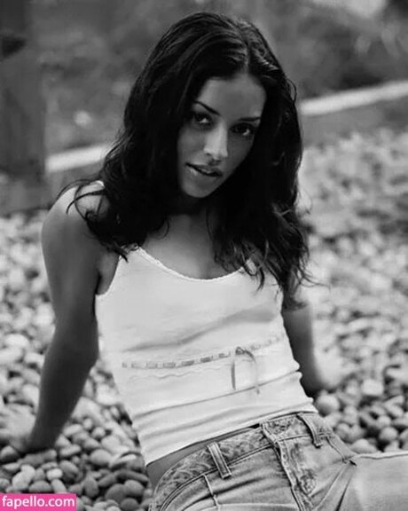 Emmanuelle Vaugier pornstar naked pics