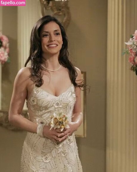 Emmanuelle Vaugier pretty model image