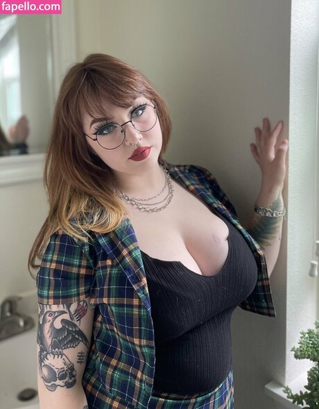 ReaganLeRoux free actress photos