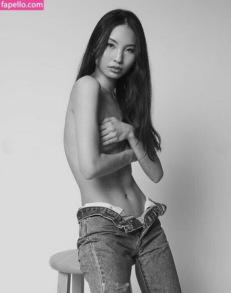 Babyashw model art pics