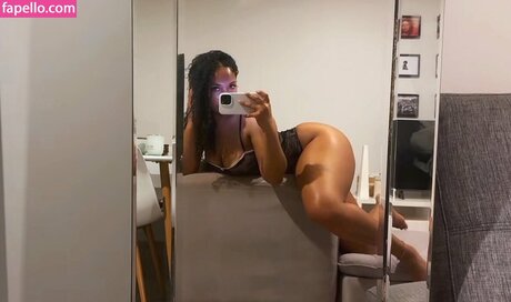 Melanadavids nudes pornstar image