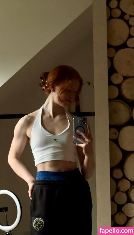 sophiereidfit hd model images