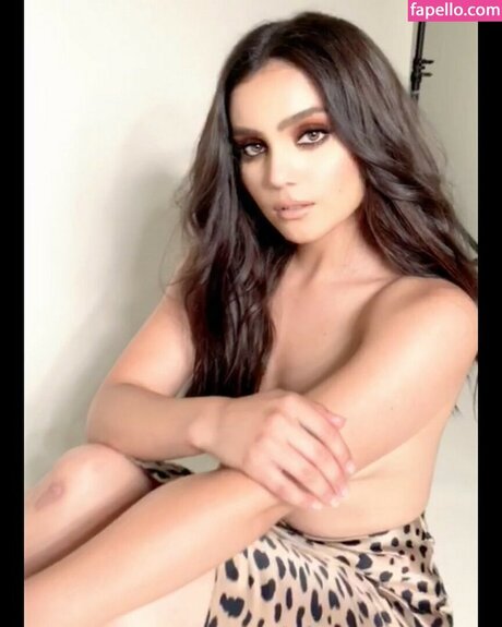 Andrea Londo beautiful star pic