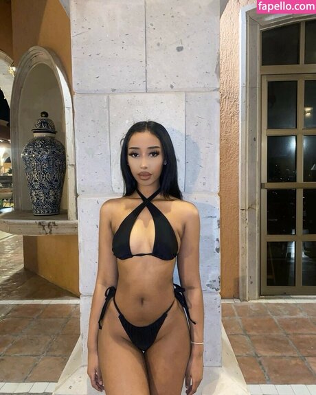 HornAfrica naked star picture