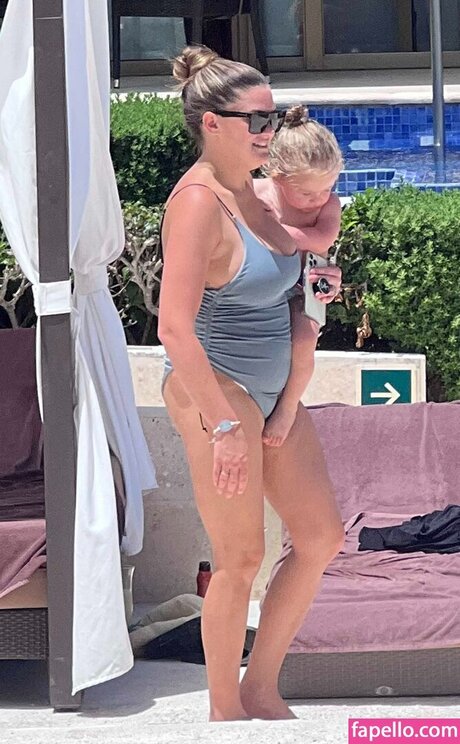 Brittany Cartwright best star photos