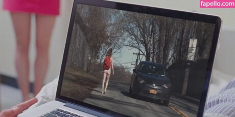 Grace Van Patten free model images