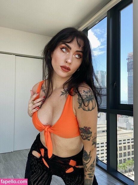 Earthdarling exclusive pornstar photo