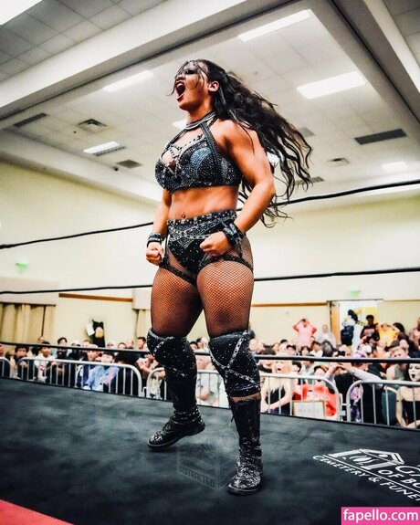 Nikki Blackheart model exclusive pic