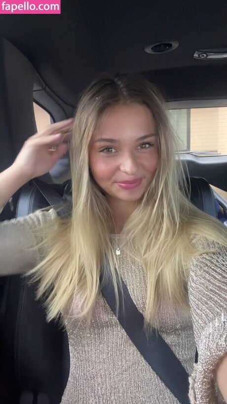 gr0us3 and maisi3 model pornographic pics