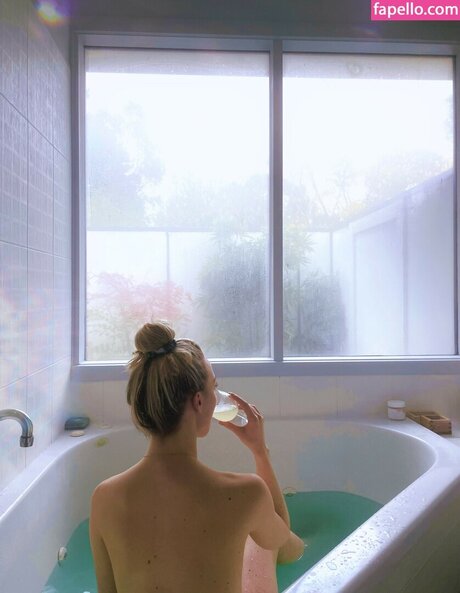 Bubbell art actress images