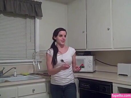 Colette Butler star erotic image