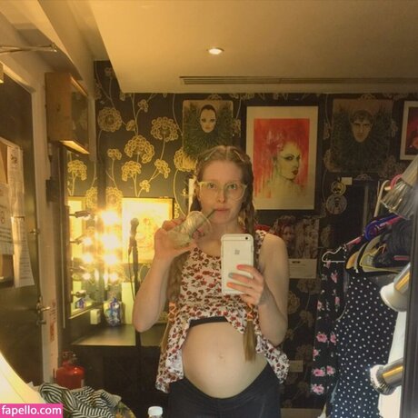 Jessie Cave pornographic model image