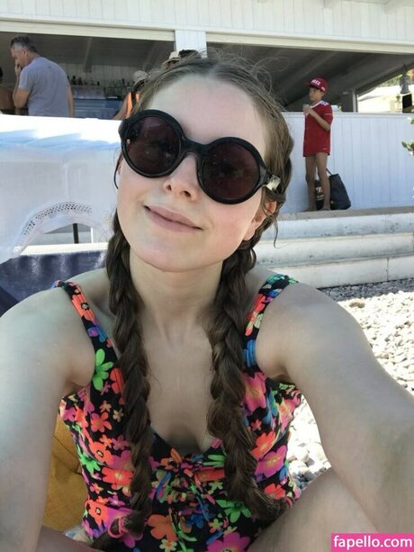 Jessie Cave top actress photo