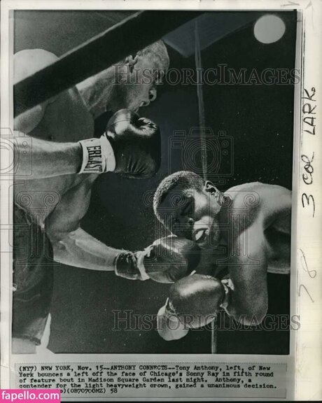 sonnyray nudes model picture