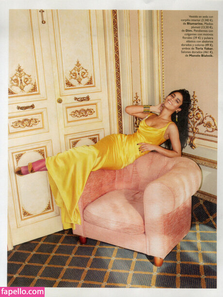 Karol Santos free model pics