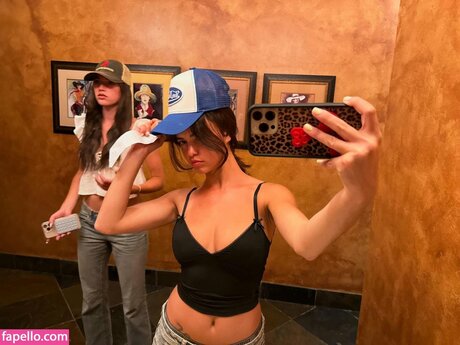 Cczur pornographic actress pics