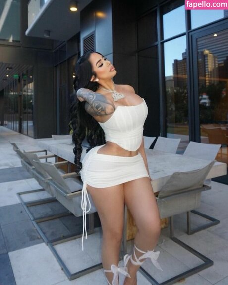 thekatmichelee model top pictures