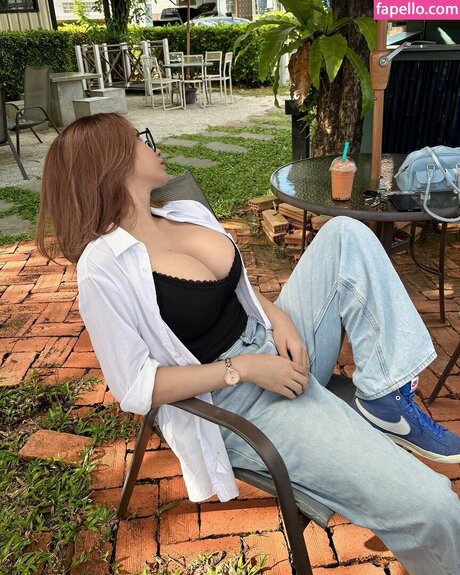 noinavillain model nude galleries