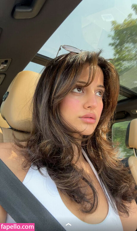 melodymelowo Quick model image