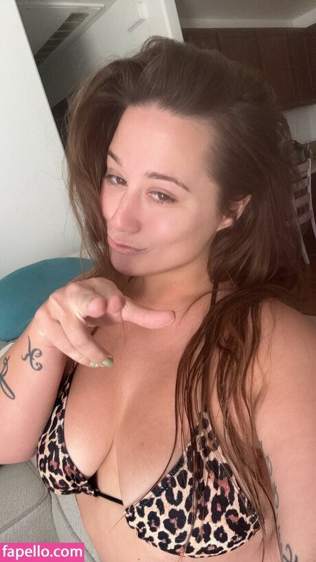 J essence_ hd star img