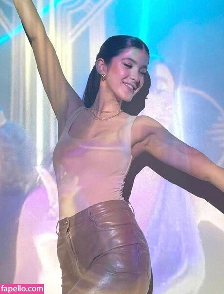 Shanaya Kapoor model best img