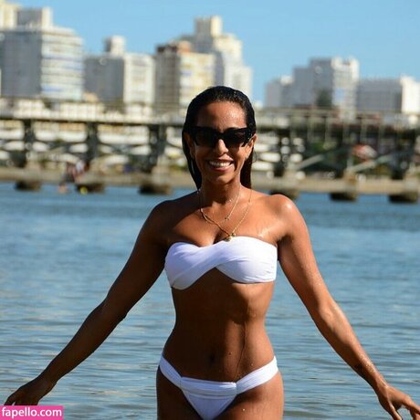 Samantha Schmutz model porn photos