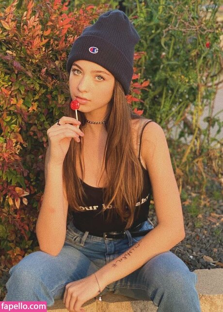 Karol Silva star free pic