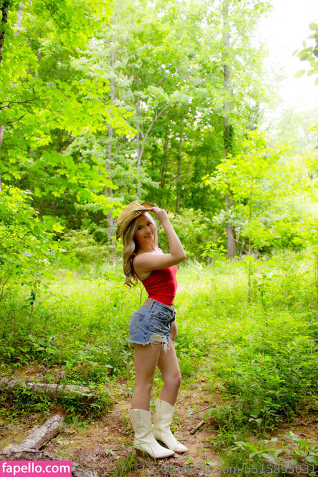 harlowellis art actress images