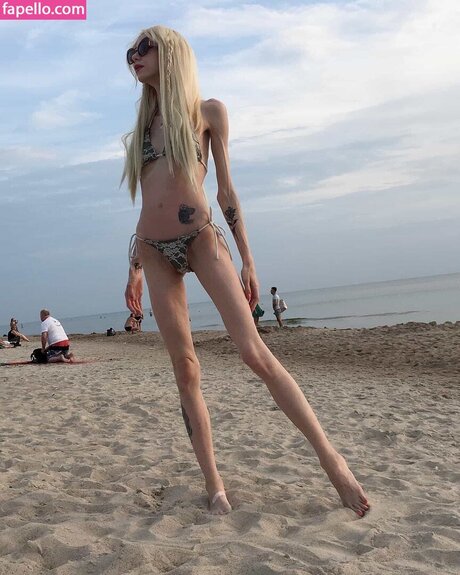 La Strawberry nice actress image